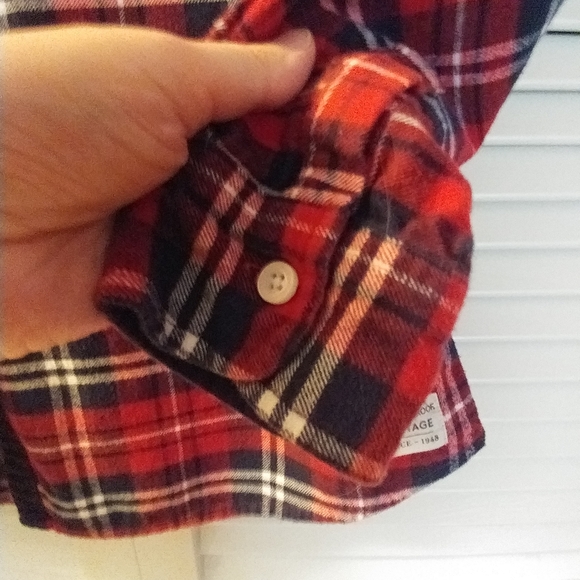 Flannel button-up shirt. - Picture 3 of 5